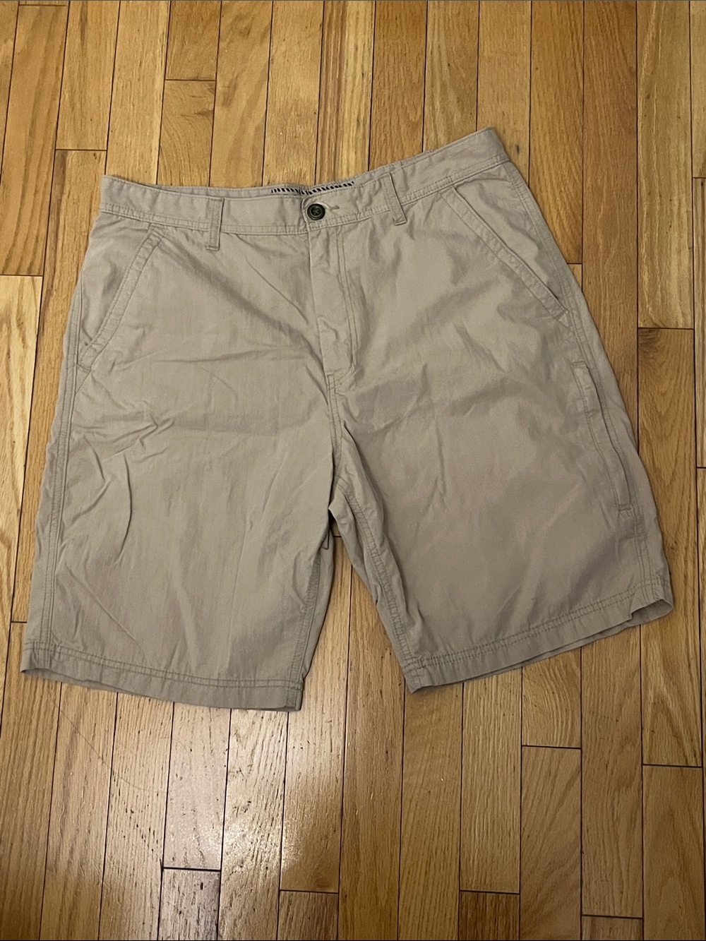 Old Navy Men's Khaki Casual Chino Shorts